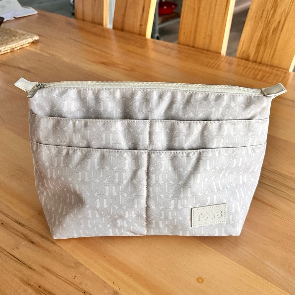 Tous tote bag organizer